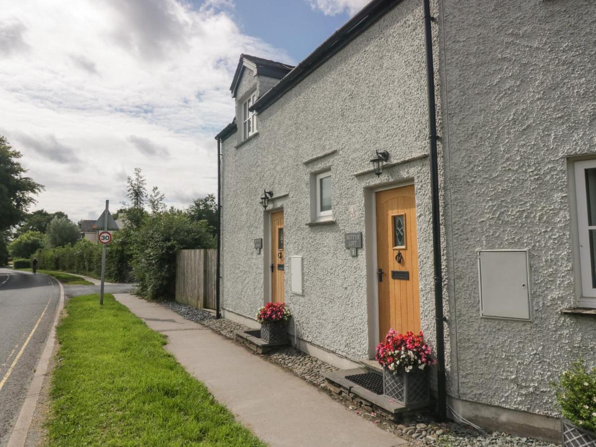 Betty's Mews * Ambleside